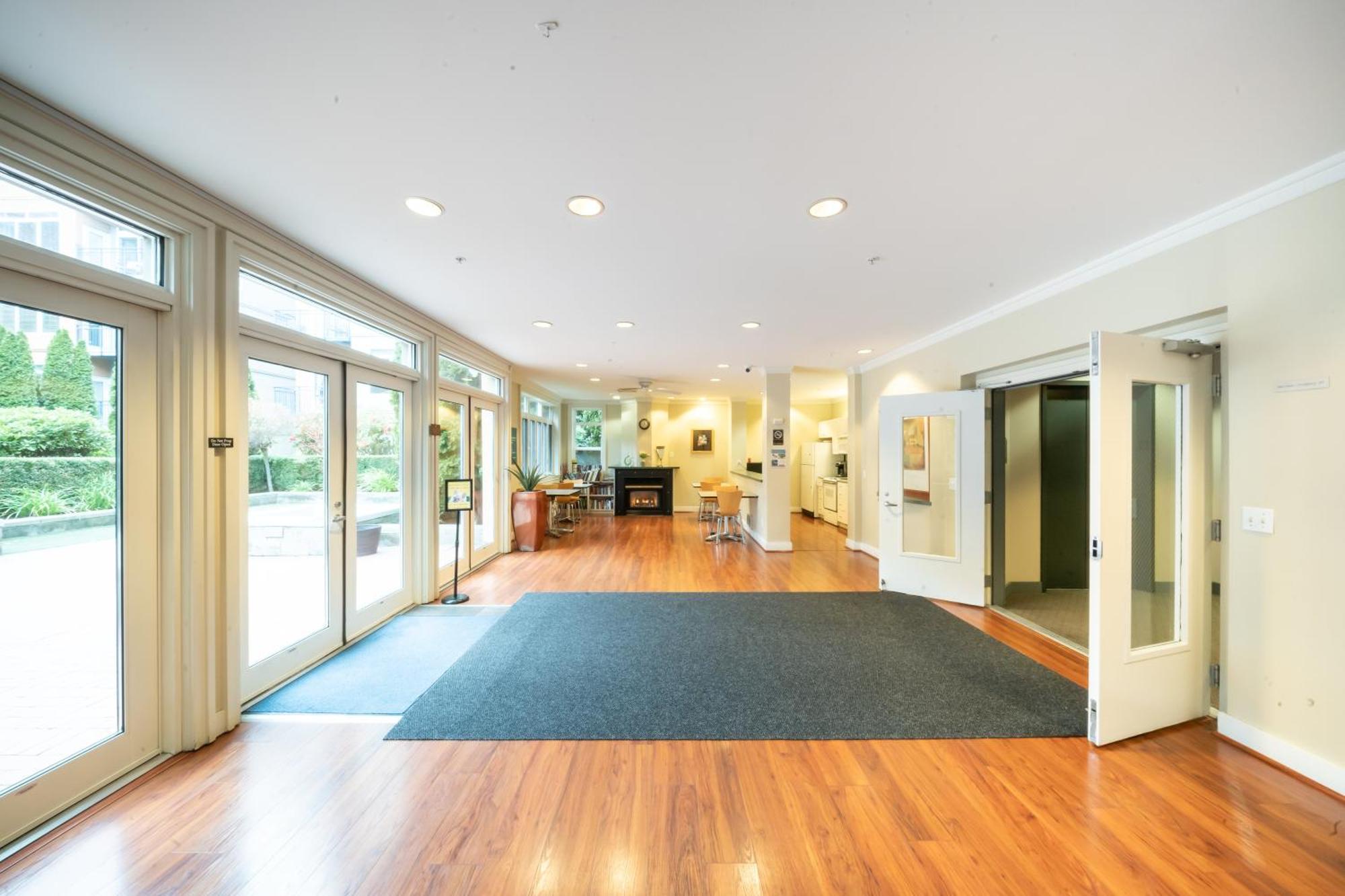 Space Needle Downtown Modern Top Story Penthouse Сиатъл Екстериор снимка